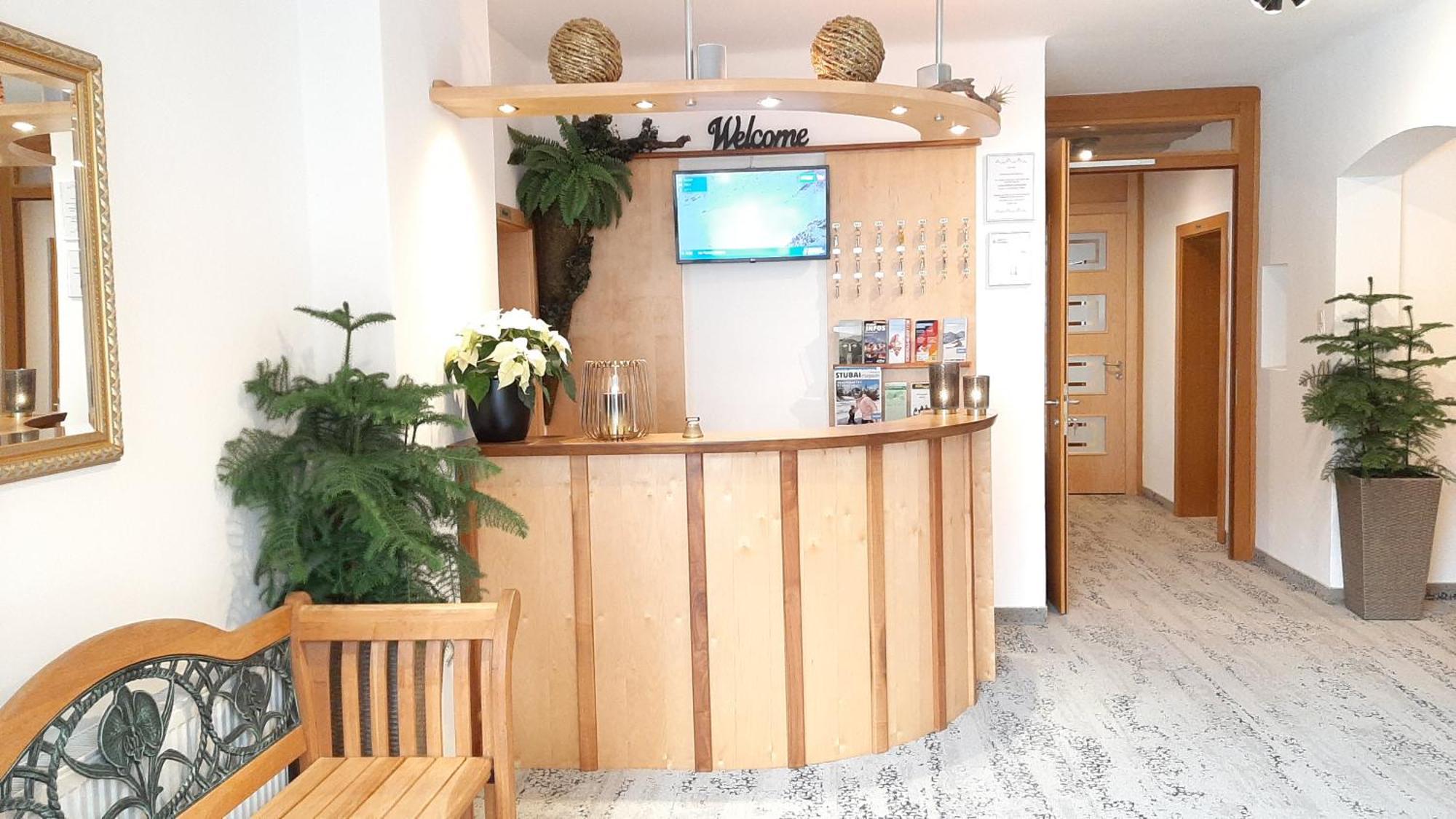 Hotel Garni Bergland Neustift im Stubaital Luaran gambar