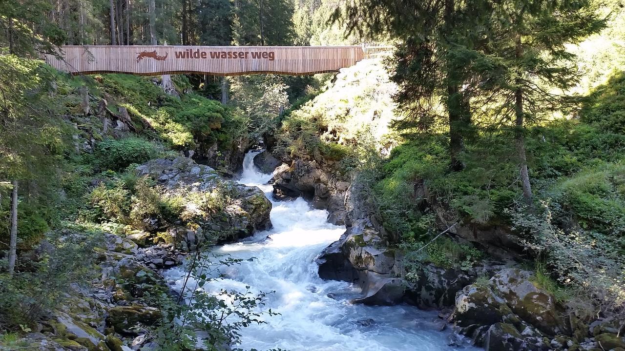 Hotel Garni Bergland Neustift im Stubaital Luaran gambar